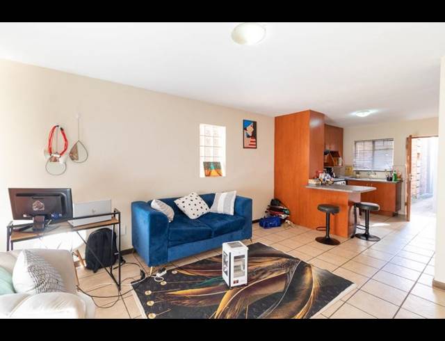 2 BEDROOM APARTMENT FOR SALE IN BIRCHLEIGH